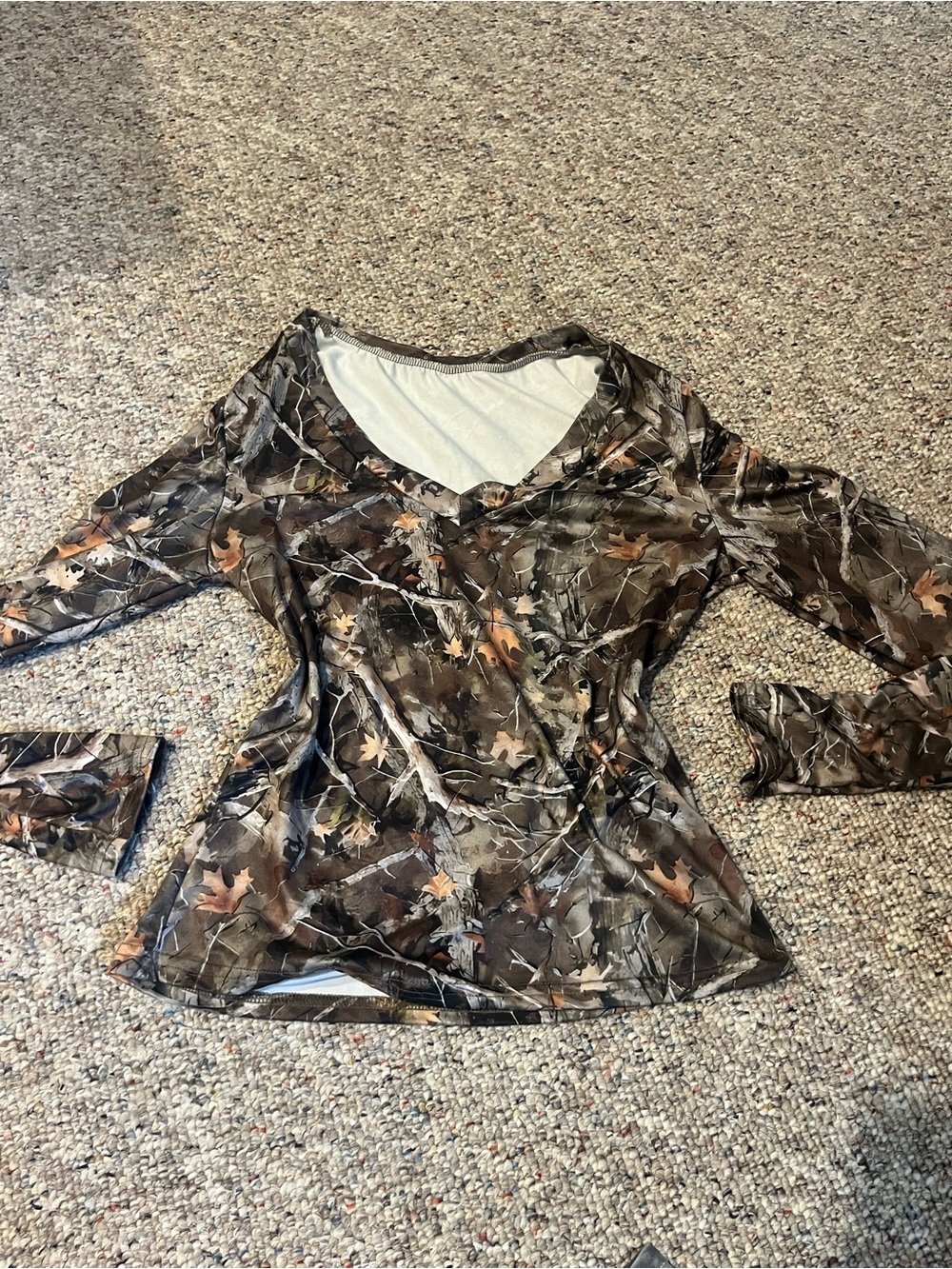 Women’s Long-Sleeve V-Neck Camouflage Print Top - Brown